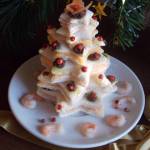 Świąteczna choinka z pancarré z musem łososiowym