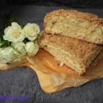 Puszysty drożdżowiec z waniliową kruszonką