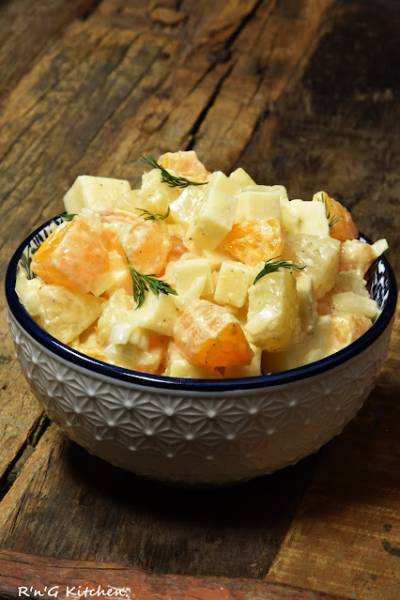 Sałatka owocowo-serowa