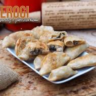 Pierogi z kapustą i pieczarkami