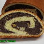 Co zrobić, aby masa makowa nie kruszyła się w makowcu.