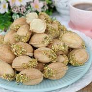 orzeszki z kremem pistacjowym