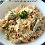 Zimowa surówka z kapusty pekińskiej i marchewki