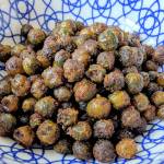 Chrupiący groszek prażony w air fryerze. Pyszna i zdrowa przekąska