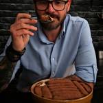 Gorąca czekolada tiramisu, deser w filiżance