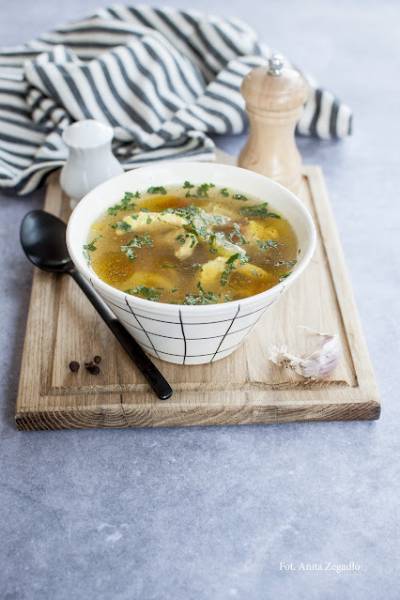 Rosół w 20 minut intensywny z piersi kurczaka