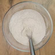 Czerwone ciasto Velvet – wilgotny przepis krok po kroku