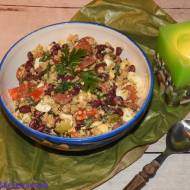 Sałatka z kaszy i chorizo