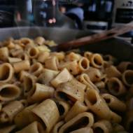 Pasta alla Silana z czarnym czosnkiem