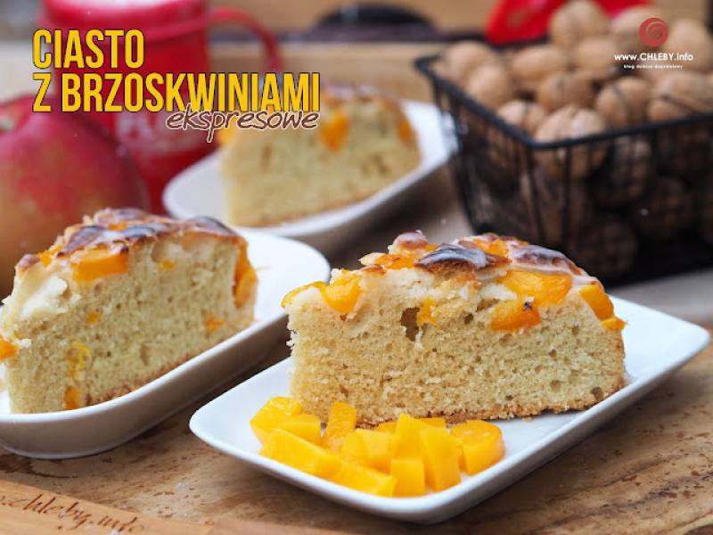 Ekspresowe ciasto z brzoskwiniami
