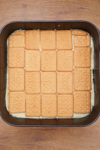 Ciasto snickers bez pieczenia – prosty przepis krok po kroku