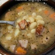 Zupa fasolowa z kiełbasą i ziemniakami