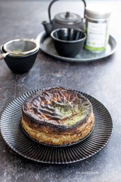 Sernik baskijski najlepszy