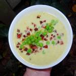 Zupa krem z selera naciowego z chrzanem i groszkiem