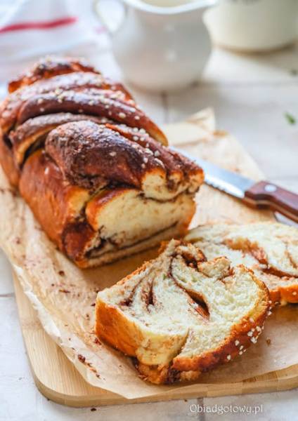 Drożdżowa strucla z czekoladowym nadzieniem