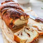 Drożdżowa strucla z czekoladowym nadzieniem