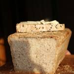 Chleb orkiszowo-pszenny z sezamem