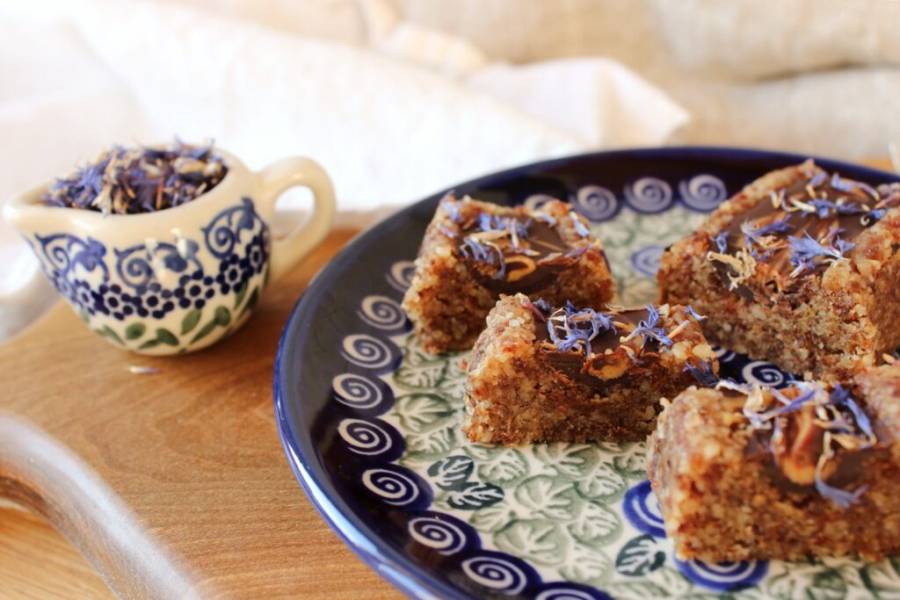 Proste ciasteczka orzechowo daktylowe bez pieczenia