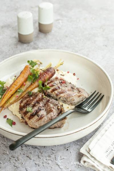 Polędwica z purée i marchewką