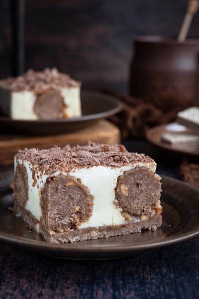 Ciasto z wafelkowymi kuleczkami – bez pieczenia