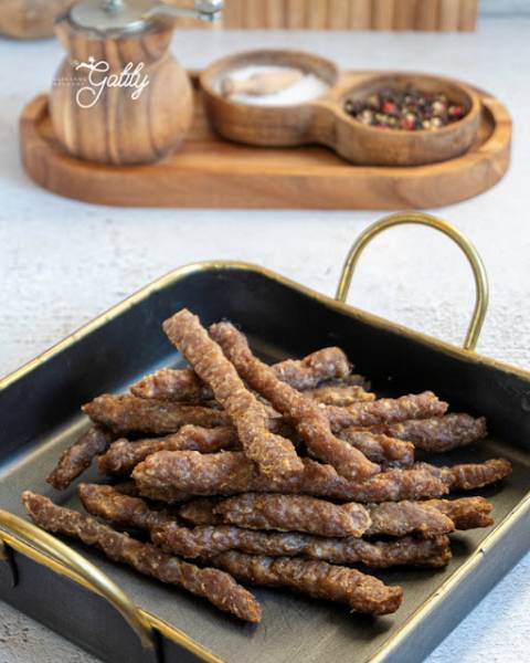 Kabanosy wieprzowe z piekarnika