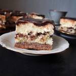 Ciasto Biała Dama – kokos i biała czekolada na kakaowym kruchym spodzie