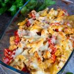 Zapiekanka makaronowa z kurczakiem i papryką