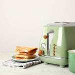 Toster retro w nowoczesnej kuchni - jak wydobyć smak dobrego chleba?