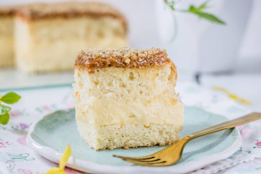 Ciasto Z Kajmakiem Na Biszkopcie