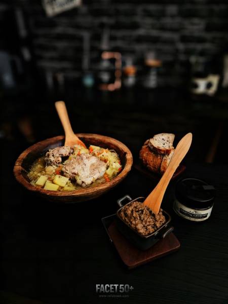 Kapuśniak staropolski i pasztet z fasoli