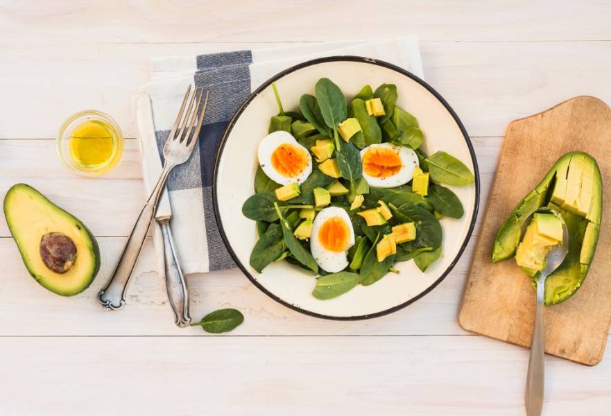 Dieta ketogeniczna – jak zacząć i osiągnąć efekty?