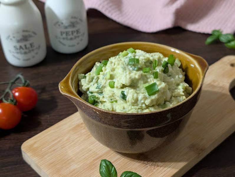 Pasta jajeczna z awokado