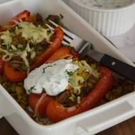 Papryki faszerowane indykiem i zielonymi warzywami