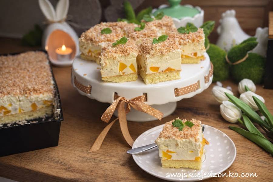 Ciasto Biała Dama z brzoskwiniami