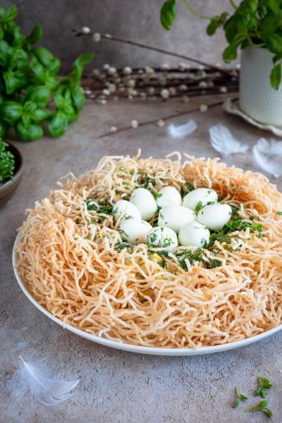 Sałatka „Wielkanocne Gniazdo”