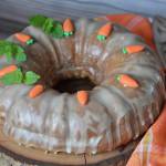 BABKA MARCHEWKOWA Z ORZECHAMI I NUTĄ POMARAŃCZY