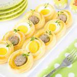 Wielkanocne przekąski w cieście francuskim