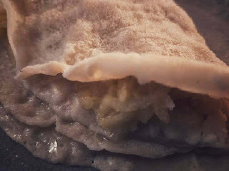 Rożki z kiszonymi jabłkami