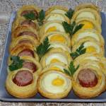 Chrupiące Gniazdka Wielkanocne z Jajkiem i Kiełbasą