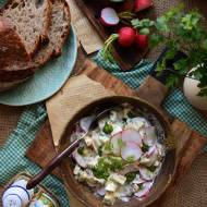 Wielkanocna sałatka jajeczna z rzodkiewkami