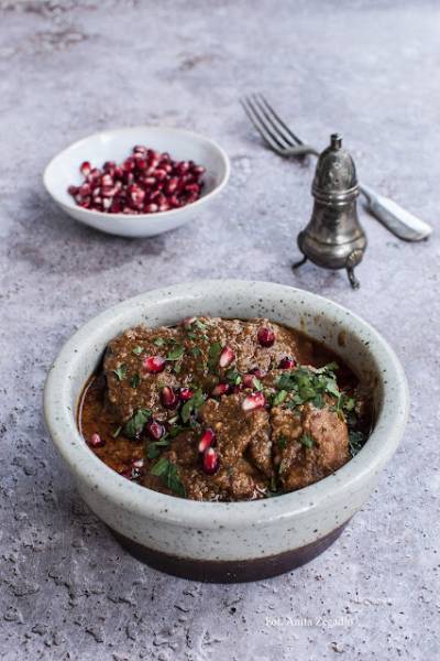 Irański gulasz fesenjoon