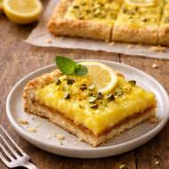 Mazurek cytrynowy z kajmakiem