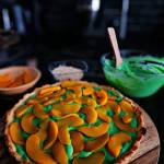 Tarta pandanowa z brzoskwiniami i kokosem