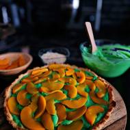 Tarta pandanowa z brzoskwiniami i kokosem