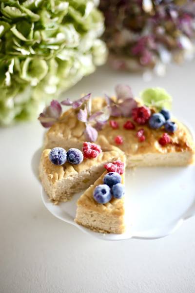 Proteinowy serniczek z jabłkiem