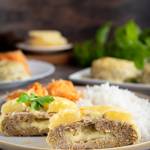 Kotlety mielone z serem i ananasem (z piekarnika)