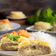 Kotlety mielone z serem i ananasem (z piekarnika)