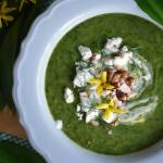 Wiosenna zupa z czosnku niedźwiedziego