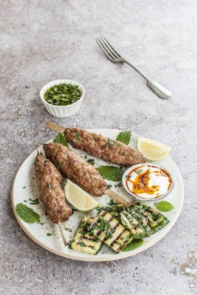 Kofty z indyka domowy kebab na patyku