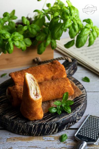 Krokiety z tortilli z szynką i serem